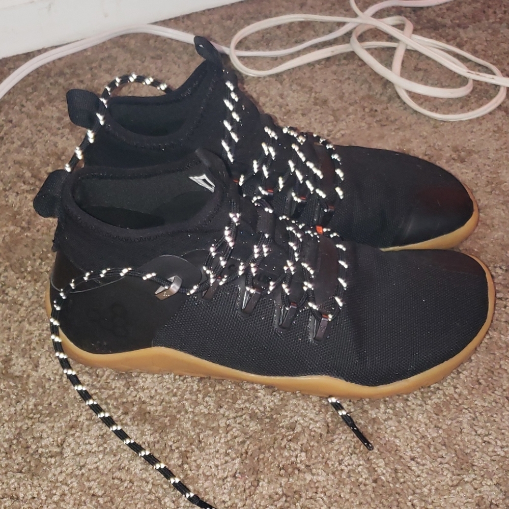 Vivo barefoot shoes